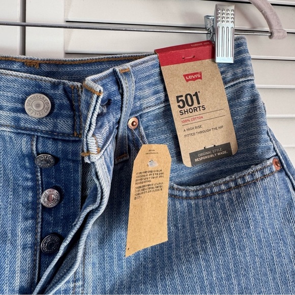 Levi's Striped 501 Original Denim Shorts High Rise Distressed Hem Size 25 NEW - Picture 3 of 6